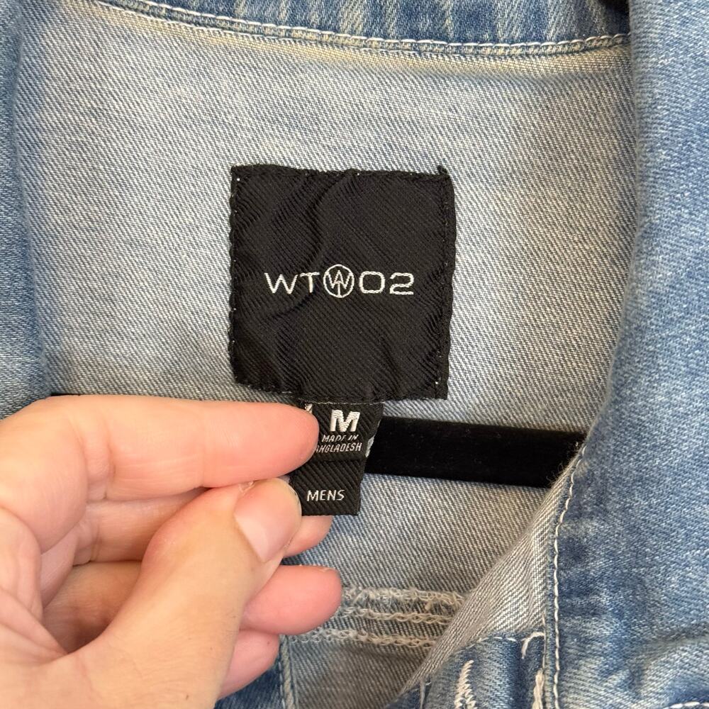 WT02 Denim Jacket Mens M Blue Collared Button Distressed Stripe Sleeve Trucker - Picture 8 of 11